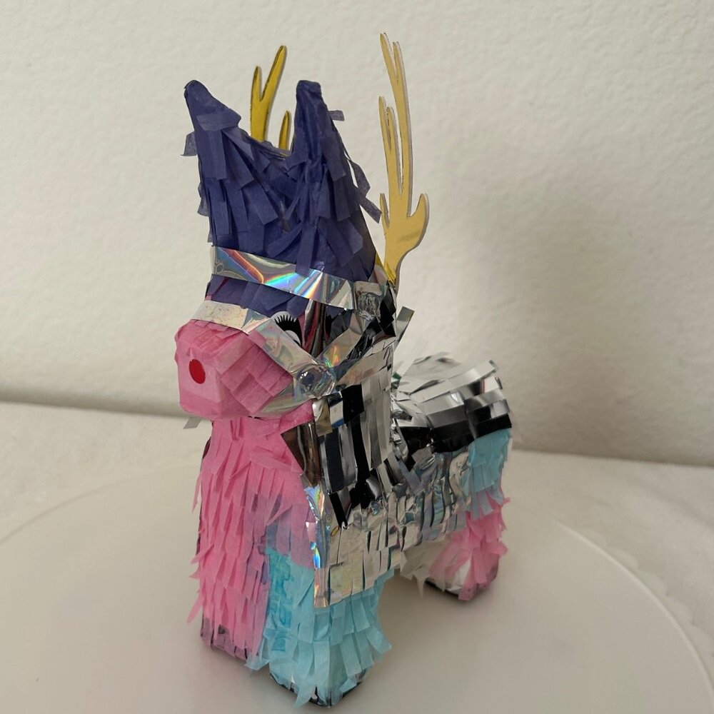 Mini Reindeer Pinata Ornament Silver Pink Purple Blue NEW UNUSED